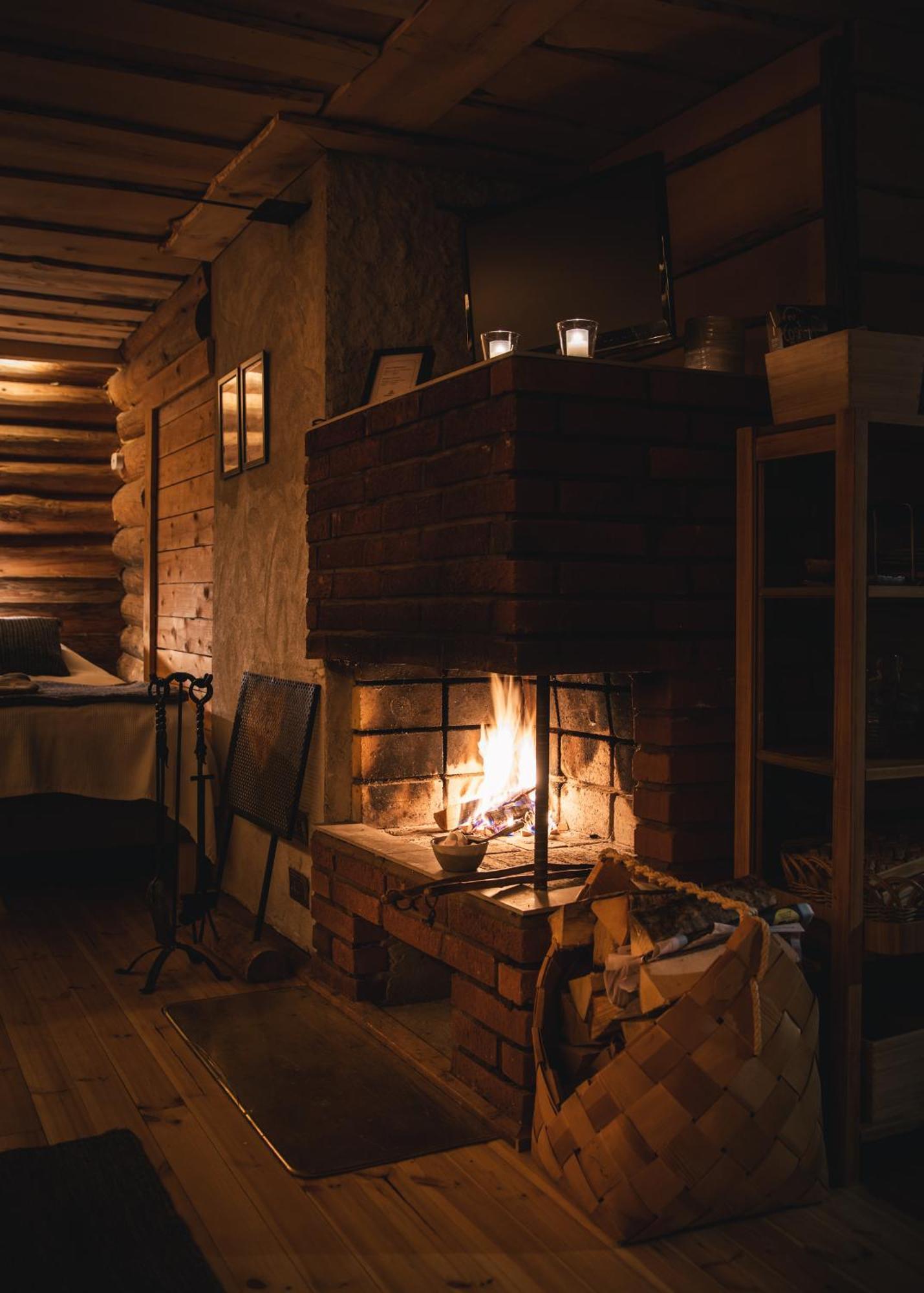 Hawkhill Cottage Resort Tervalampi Buitenkant foto